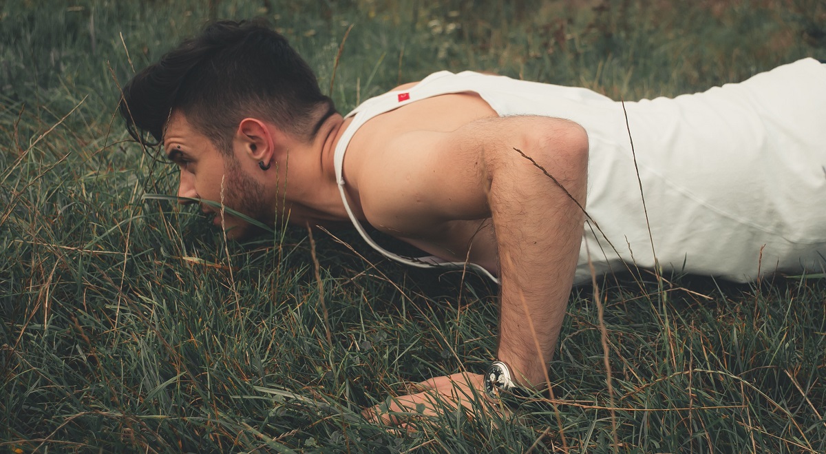 man doing push ups