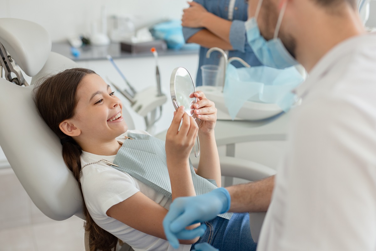 a child having her dental check up